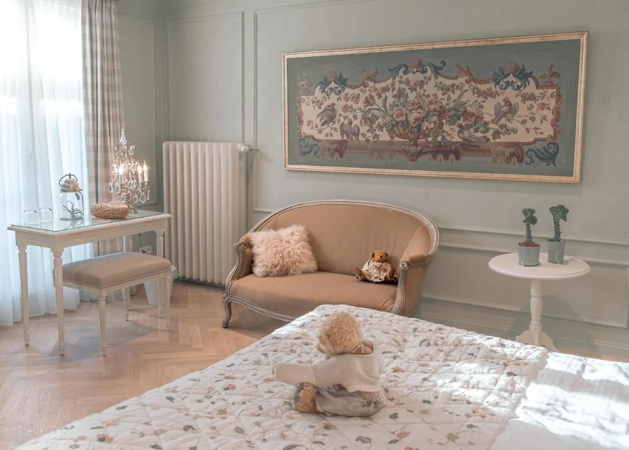 Guesthouse Mirabel Bruges 4*,  Belgium