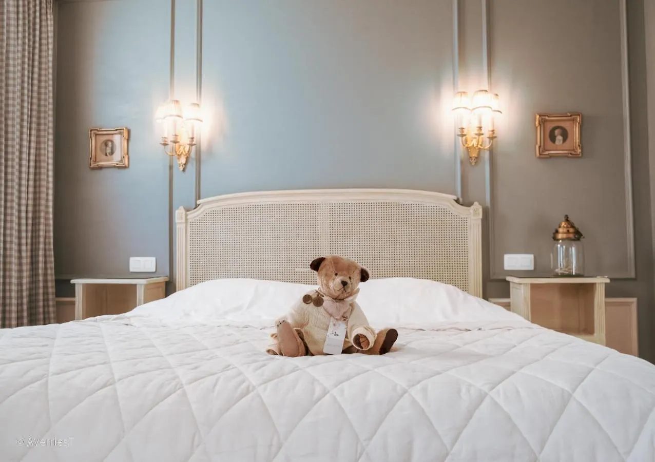 Guesthouse Mirabel Bruges 4*,